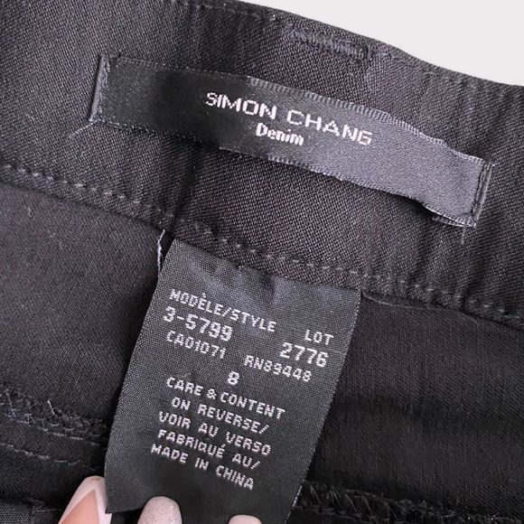 Simon CHANG | Women's Black Knee Length Shorts - Picture 2 of 4